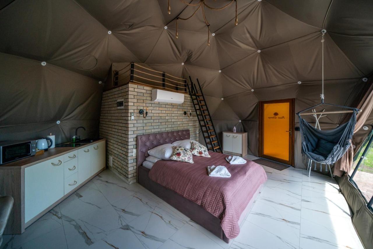 Peak Glamp & Jacuzzi
