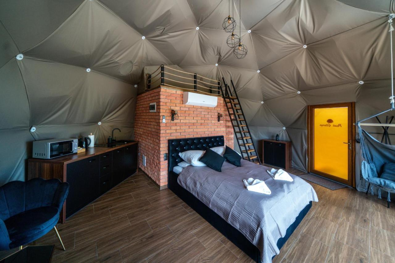 Peak Glamp & Jacuzzi Розкішний намет *