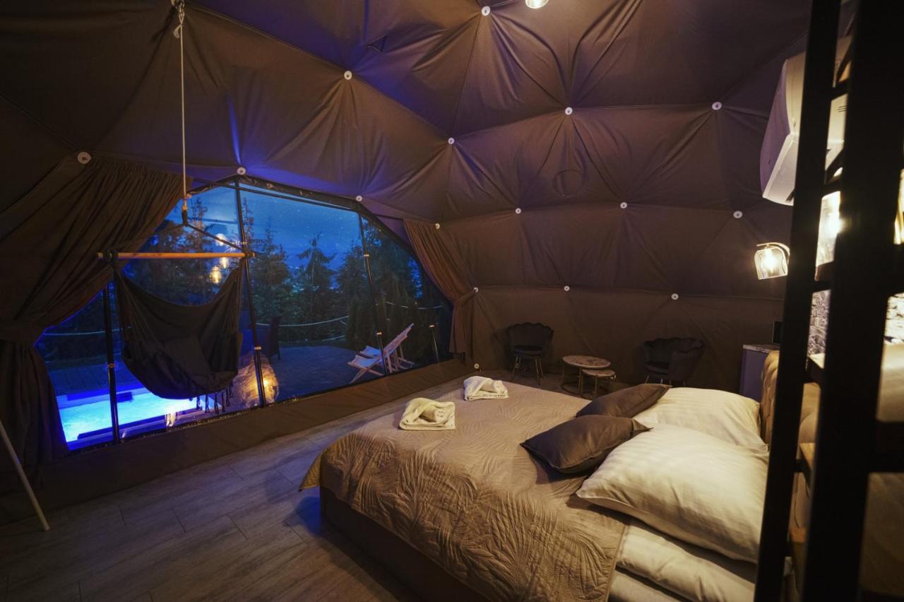 Peak Glamp & Jacuzzi Розкішний намет